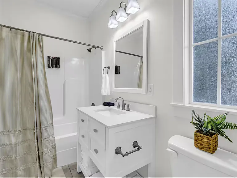 203 Worley St — Photo 29