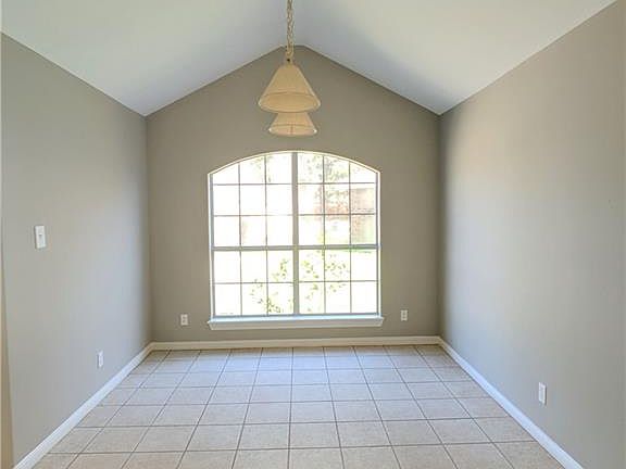 5th image of 4904 Fawn Cir