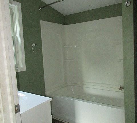 3rd image of 124 McKinley Ave