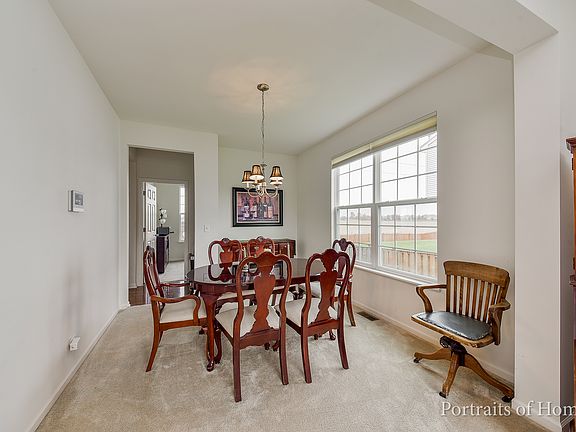 5th image of 3158 Whirlaway Ln