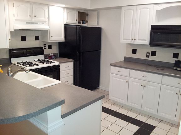 5th image of 4501 Eli Dr APT L