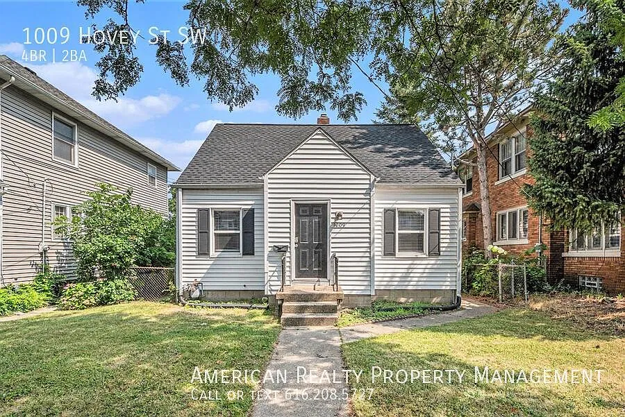 4 bed, 1200 sqft, $2,300 — Photo 1