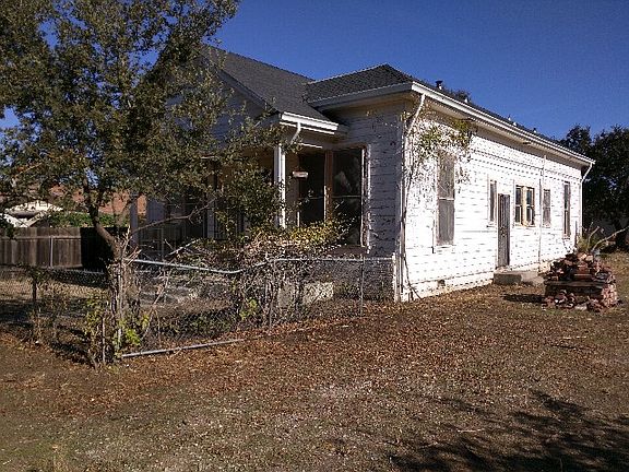 3rd image of 1916 S Sinclair Ave