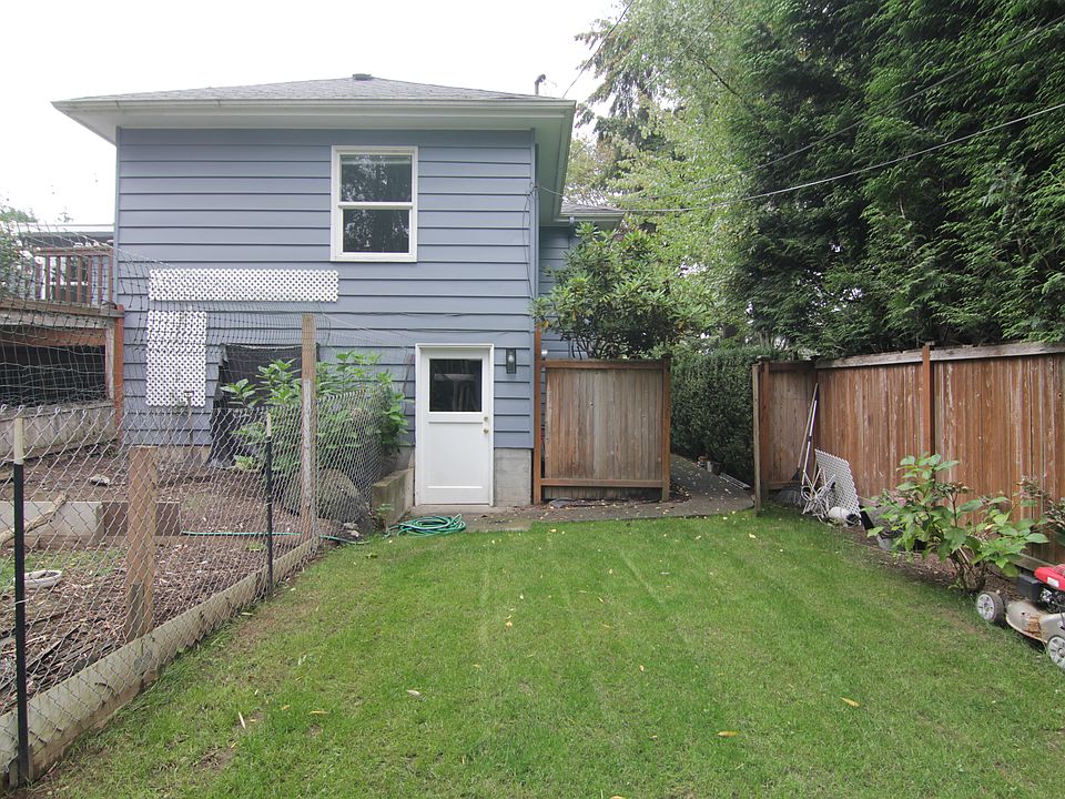 1st image of 19535 55th Ave NE #B