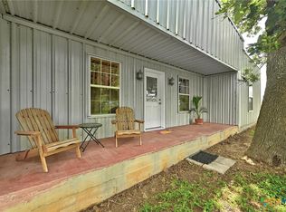 444 Wattsville Rd, Luling, TX 78648