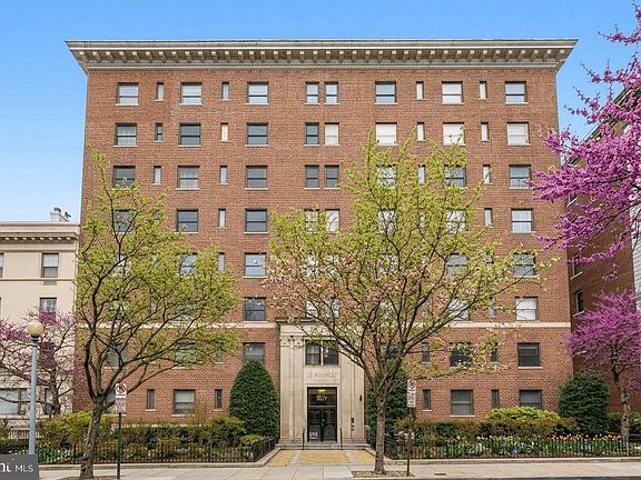 2nd image of 2127 California St NW APT 204