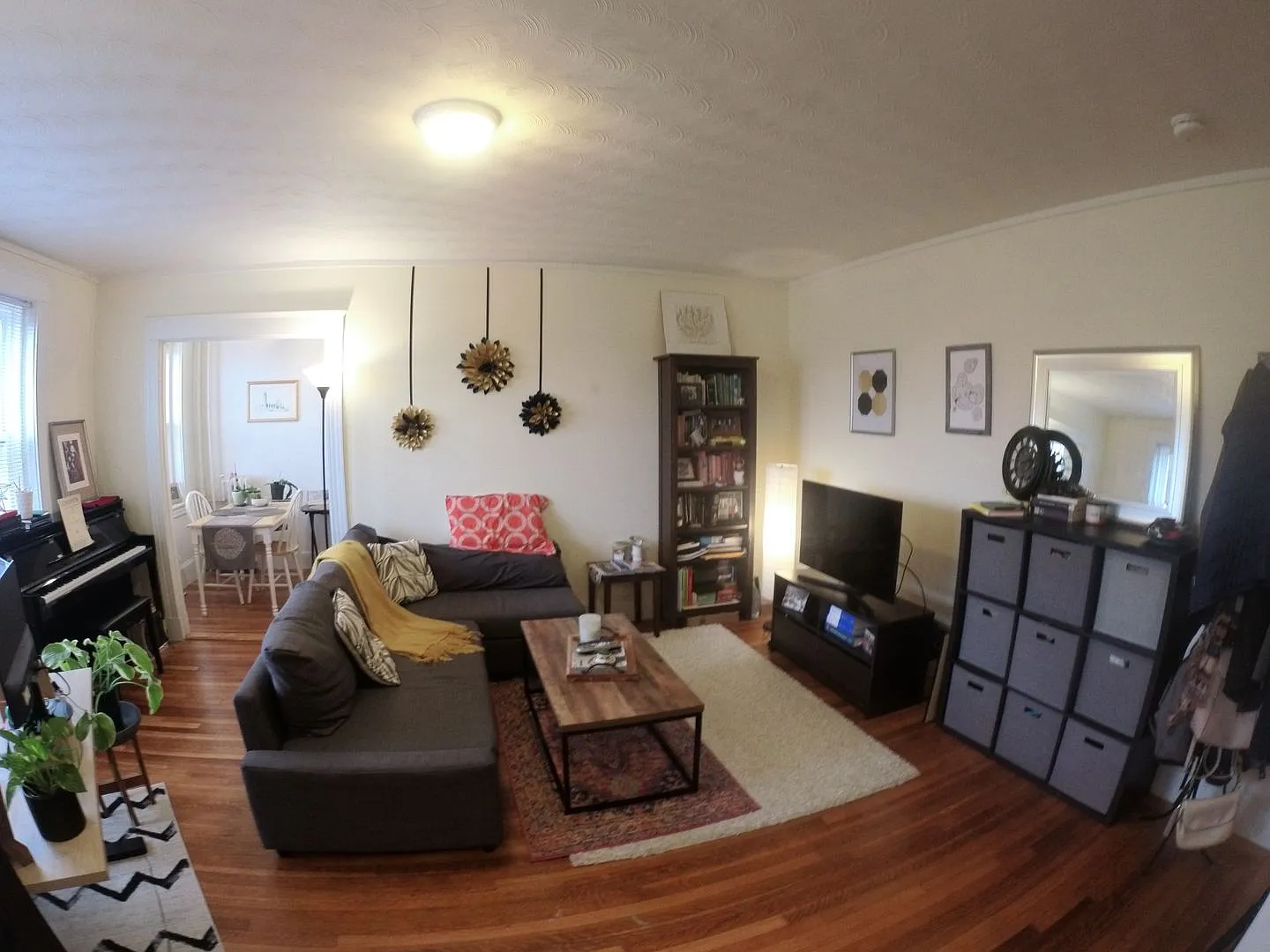 Two Bedroom with Heat on GL-B Comm Ave Brighton — Photo 4