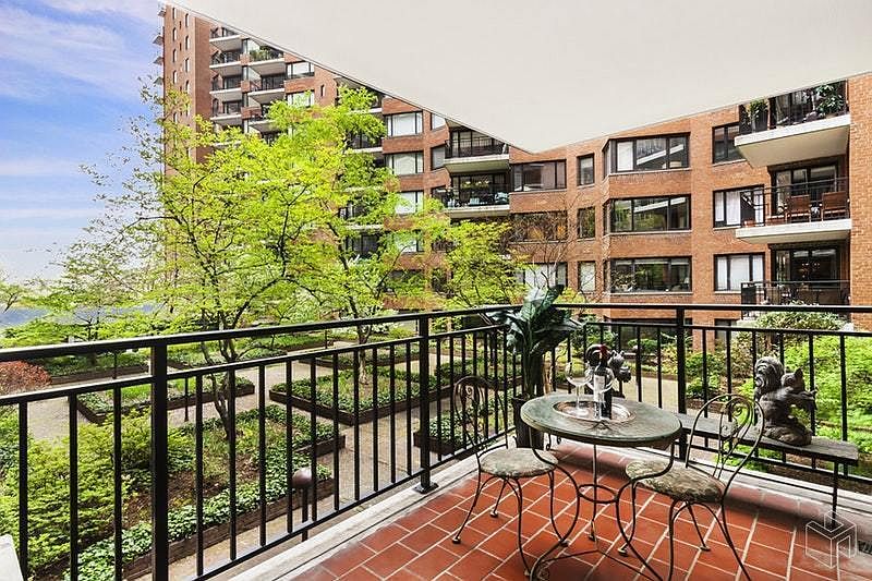 1st image of 60 Sutton Pl S APT 3JN