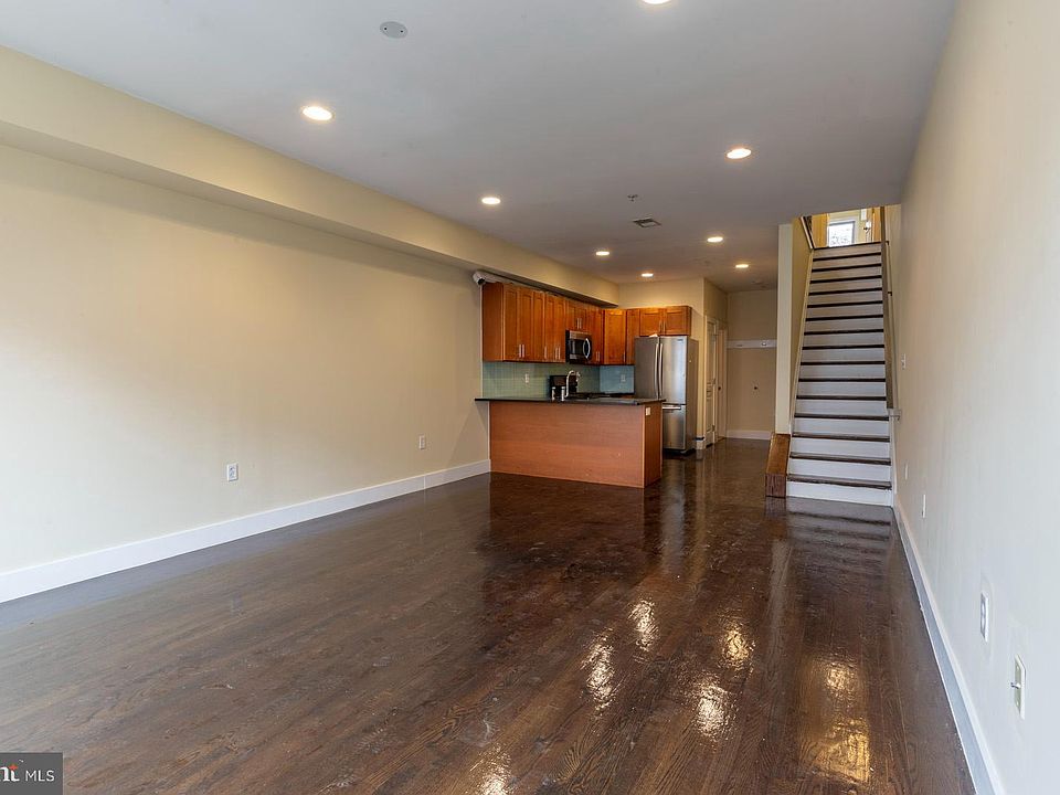 1st image of 838 N 15th St #B