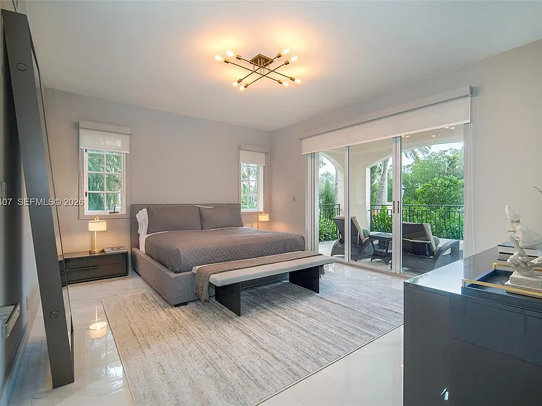 19211 Fisher Island Dr #19211 — Photo 19