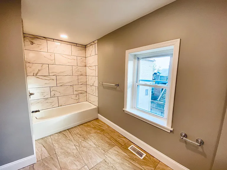 126 S Arlington Ave — Photo 24