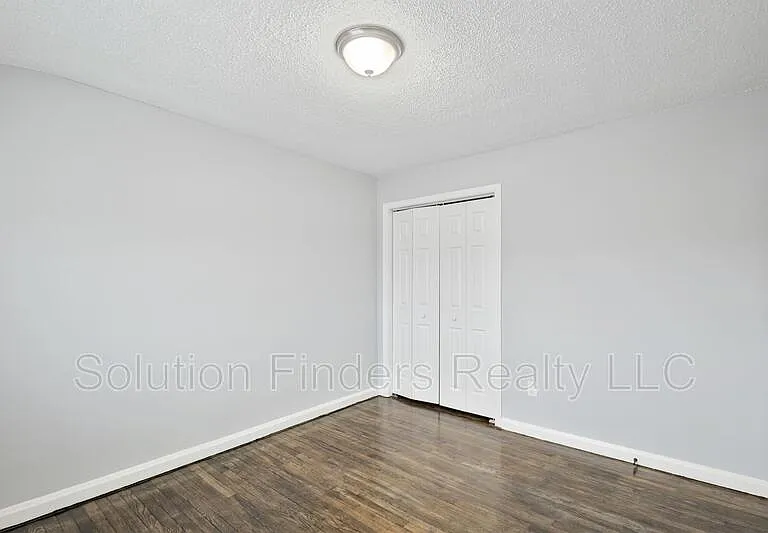 3314 Wallford Dr — Photo 12