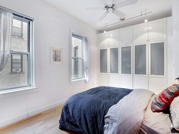 4th image of 54 Morningside Dr APT 52