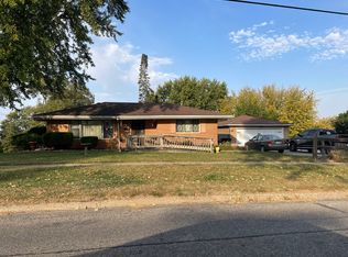 3122 E 25th St, Des Moines, IA 50317