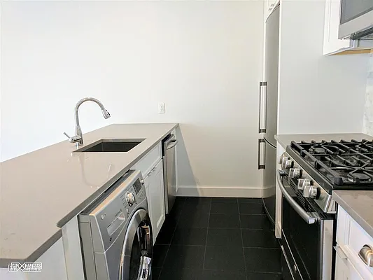 Rented by Citi Habitats | media 26