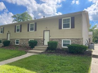 1821 Monticello Park Dr, Valparaiso, IN 46383