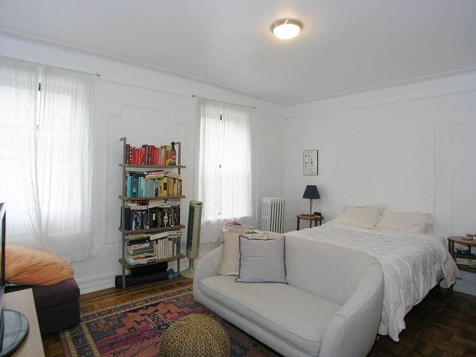1st image of 246 7th Ave APT 10