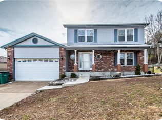 1508 Prehistoric Hill Dr, Imperial, MO 63052