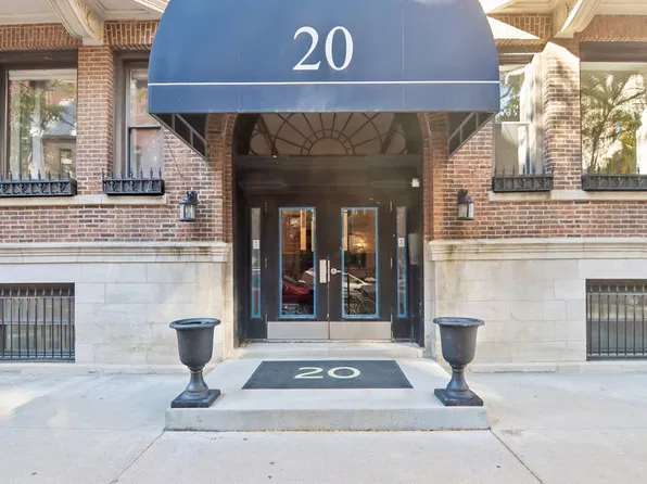 20 E Goethe St APT 205, Chicago, IL 60610
