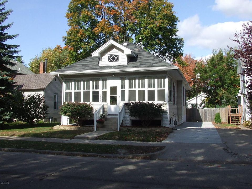 1st image of 1223 Washington Ave