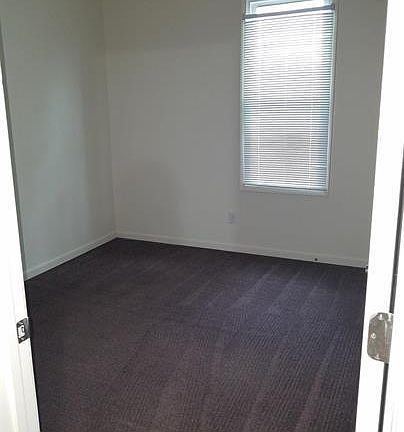 4th image of 3530 Bank St