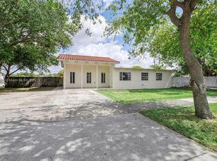 10495 SW 32nd St, Miami, FL 33165