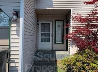 15815 Admiralty Way APT C1, Lynnwood, WA 98087