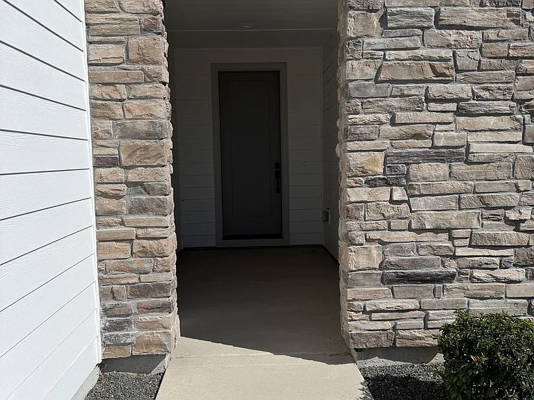 2106 N Branding Iron Ave — Photo 4
