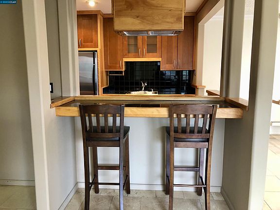 5th image of 470 N Civic Dr APT 402