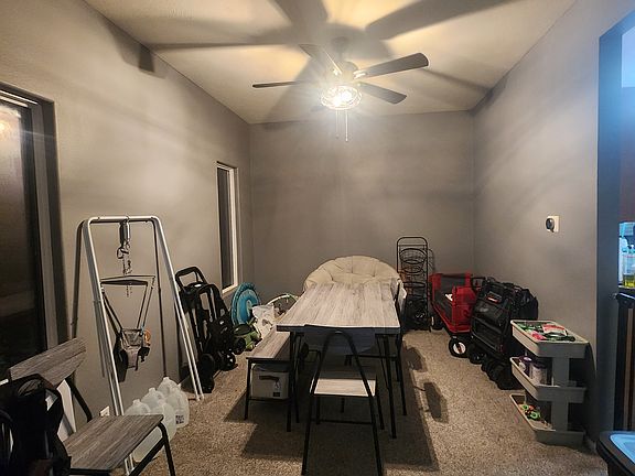 4th image of 1104 Valleyview Dr #6