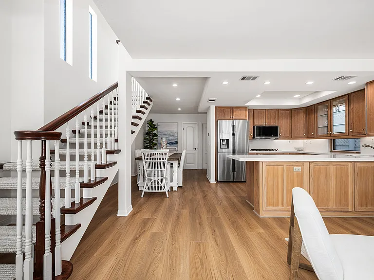 117 Marine Ave #A — Photo 32