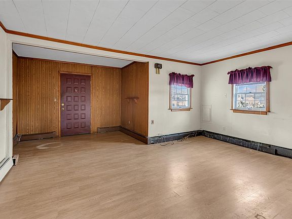 3rd image of 17 Adirondack Dr