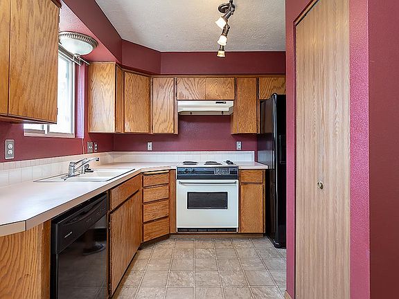 2nd image of 3704 E 31st Ave