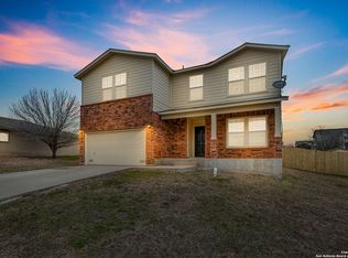 734 Crosspoint Dr, New Braunfels, TX 78130
