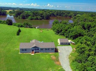 122 Dockside Ct, Montross, VA 22520