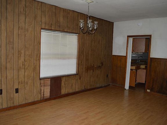 5th image of 719 NW 23rd Ave
