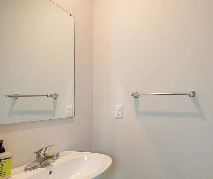 472 Roberta Dr — Photo 29