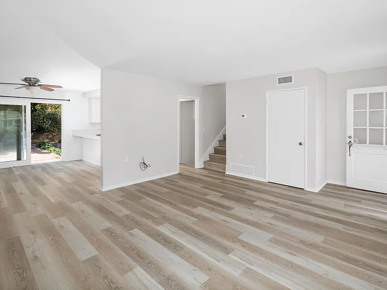 4838 54th St — Photo 6