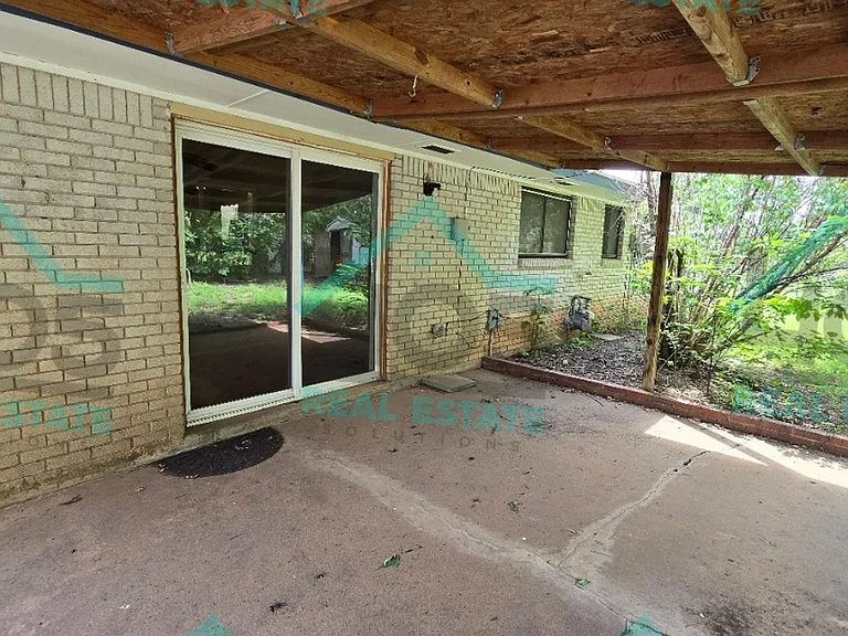 2113 Candy Ln — Photo 24
