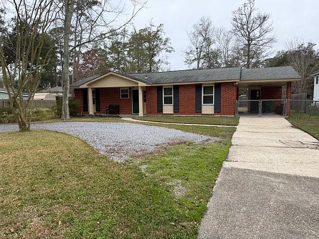 1st image of 140 Cindy Lou Dr