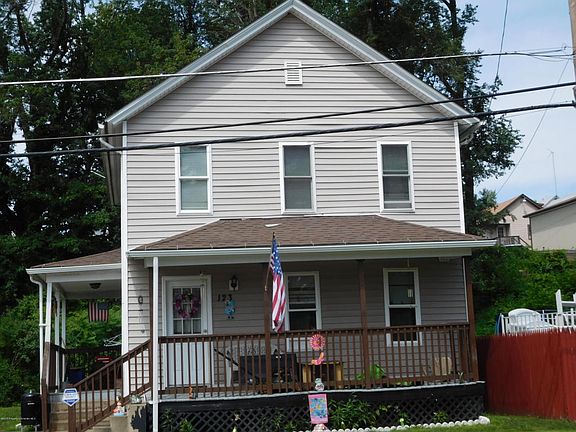 2nd image of 123 Dundaff St