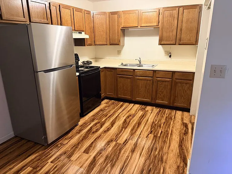 501 E Reeves St #C — Photo 2