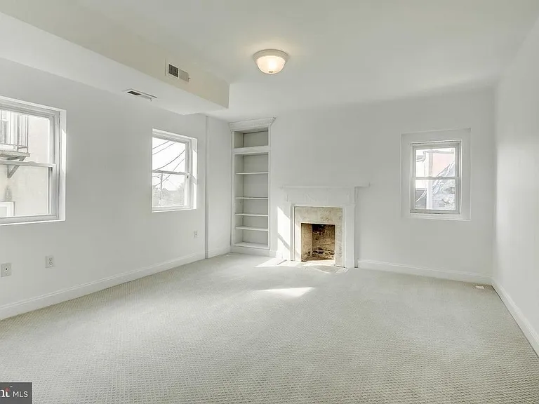 832 N Eutaw St — Photo 1