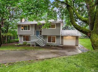 13904 4th Ave NE, Seattle, WA 98125
