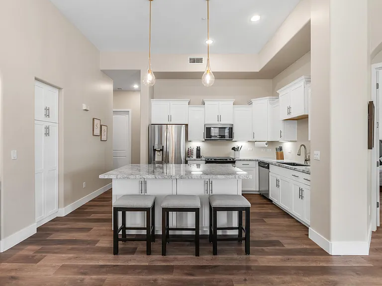 15550 S 5th Ave #108 — Photo 4