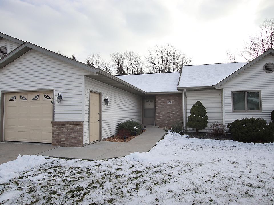 22 Riverside Ct, Fond Du Lac, WI 54935 Zillow