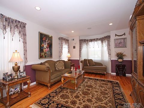 2nd image of 16 Pleasant View Ct