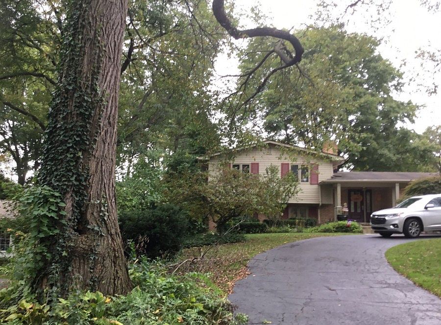 1st image of 3845 Oakhills Dr