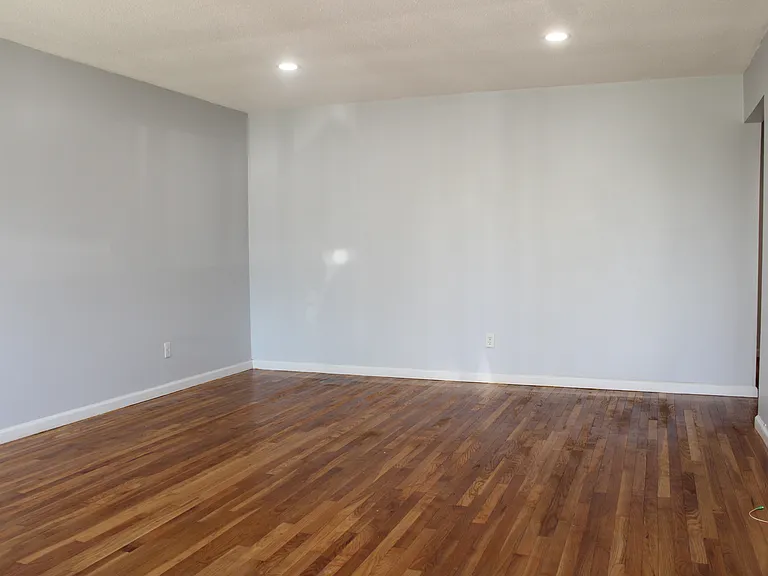 8 Fishkill Glen Dr #A — Photo 5