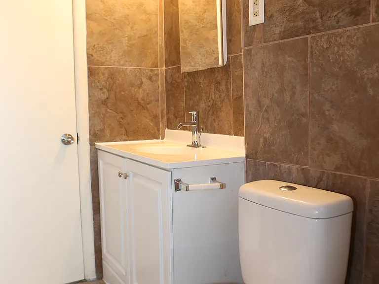 1301 Bandera Ln — Photo 17